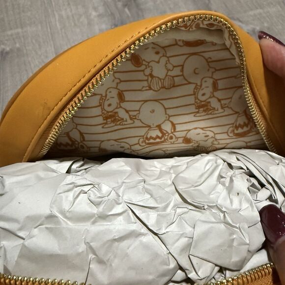 Loungefly Peanuts Charlie Brown & Snoopy Sunset Mini Backpack – Limited Edition - Picture 6 of 6